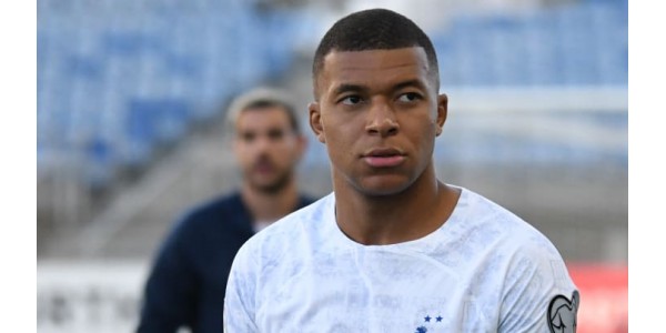 Kylian Mbappé fuertemente influenciado por la elección tardía de Lionel Messi